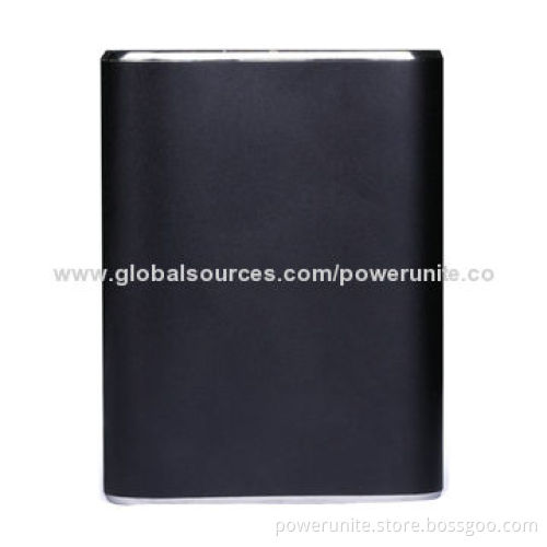 Dual-USB Port Fashionable High Quality Mobile Power Bank with 8,800mAhNew